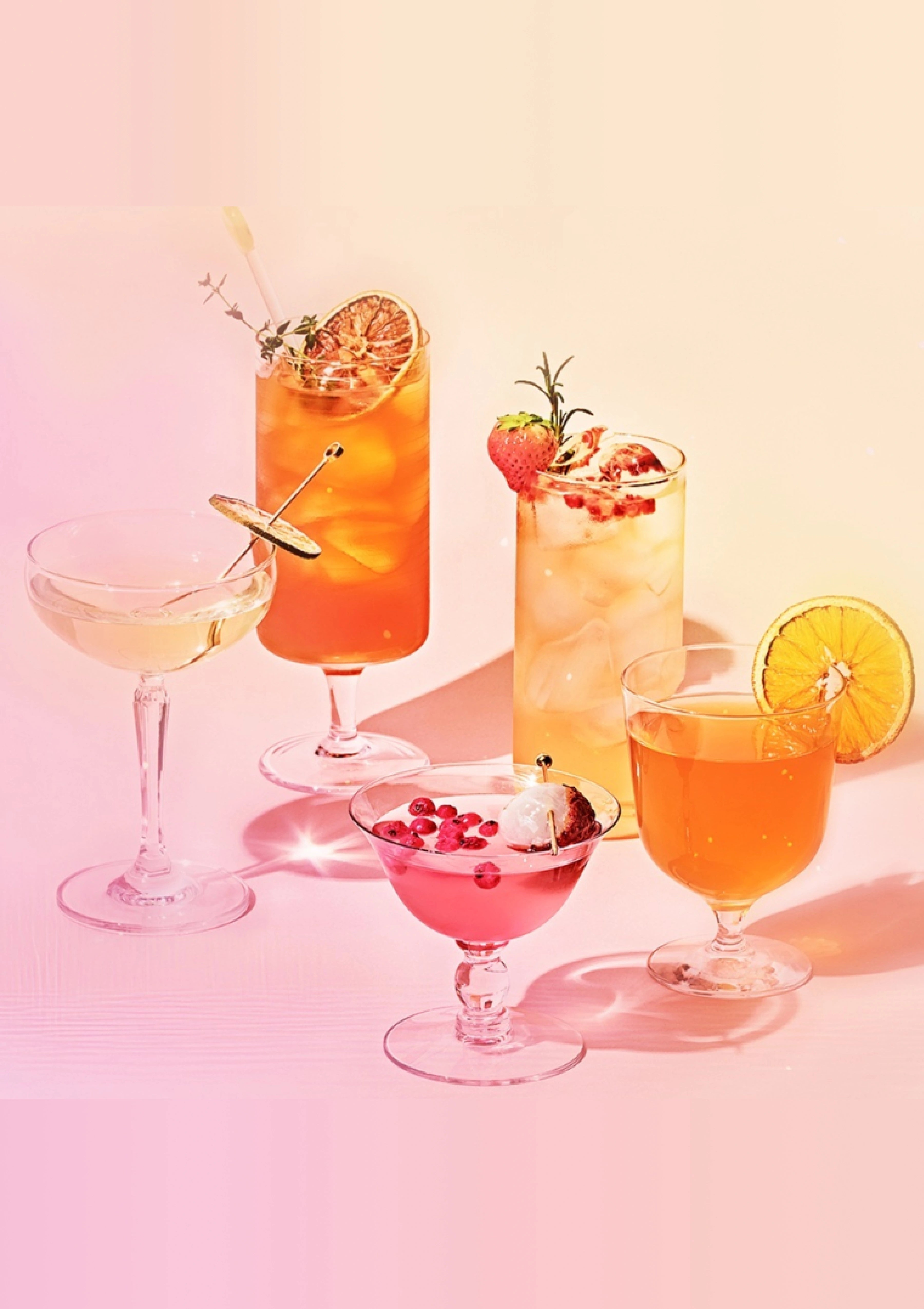 ROASTIQUE Fruit Tea Collection with four delicious Korean fruit tea flavours. Made with real fruit ingredients and premium tea leaves, perfect for hot or cold brewing.